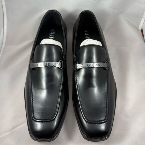 GUESS NEW Black Leather Loafers with Silver Logo Hardware, Size 9.5 - Picture 2 of 8